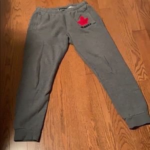 Grey roots sweat pant